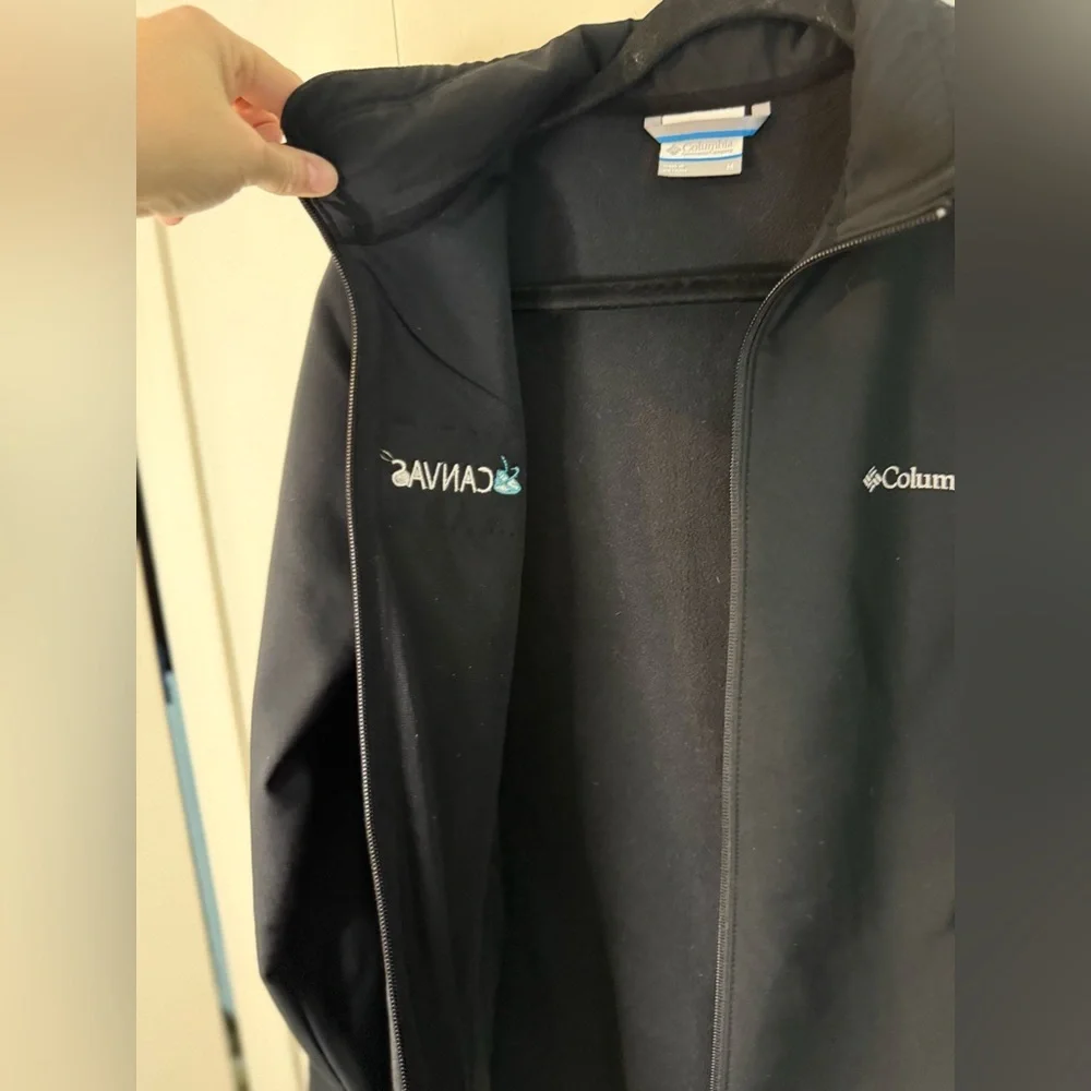 Columbia Women's Kruser Ridge Softshell Black Jacket with American flag patch, M - Picture 3 of 6